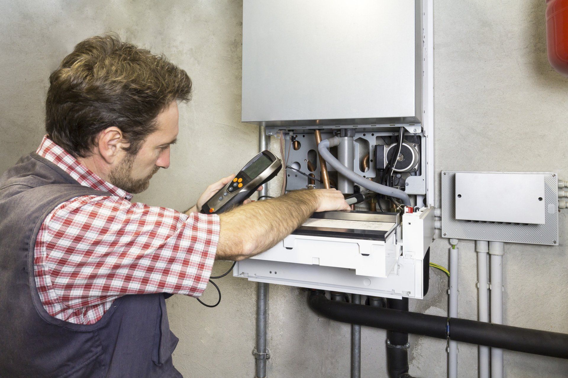 Tankless Water Heater - Lowellville, OH - Honesty Plumbing LLC