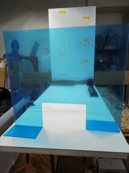 Plexiglas azzurro