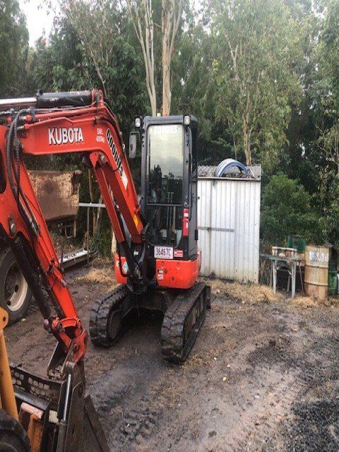 Excavators On The Move - Heavy Haulage in Sarina Australia