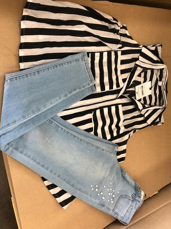 Vestiti da donna in stock
