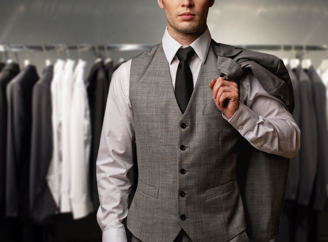 Abbigliamento da uomo alla moda