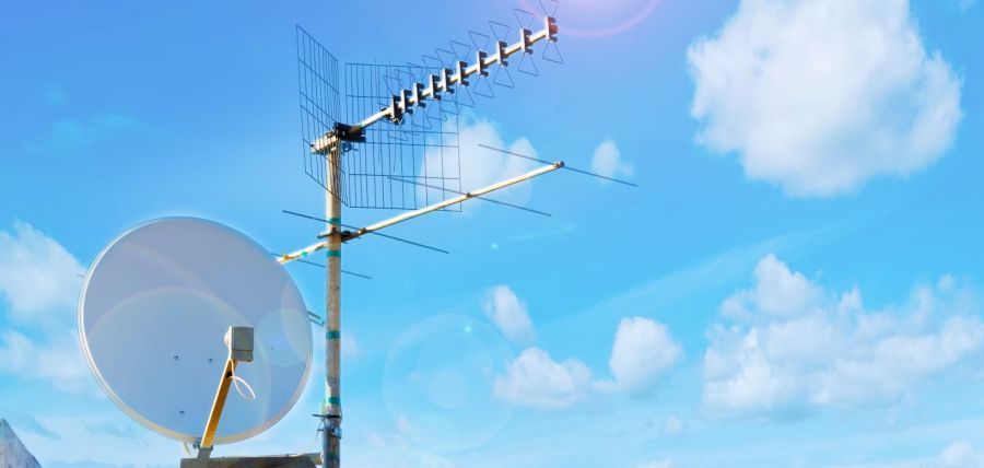 Digital TV antenna on a Ballarat roof