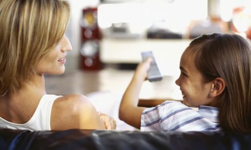 mother and daughter watch digital antennas in Ballarat