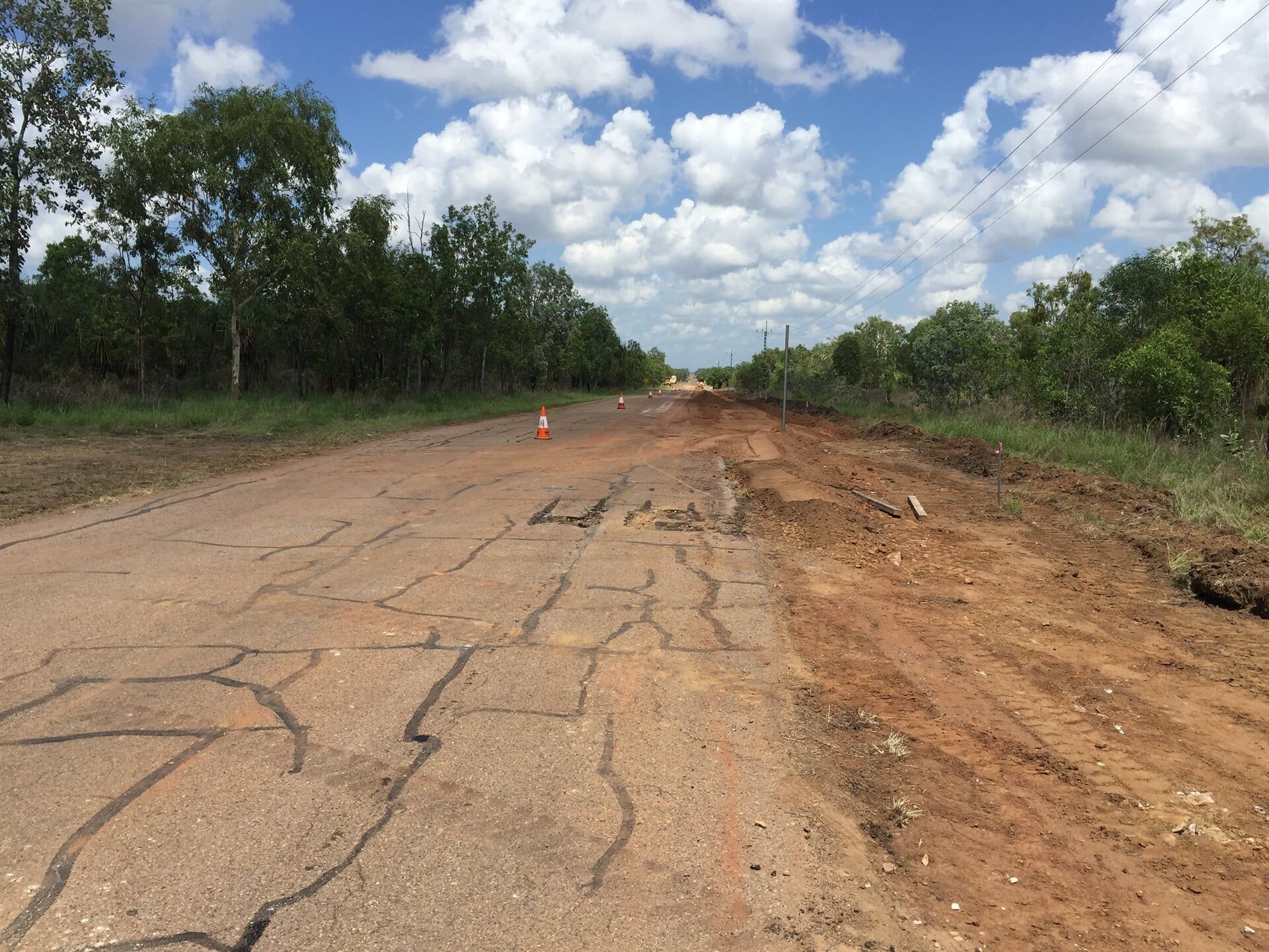 Dried Soil Road — Lavercombe Quarries In Virginia, NT