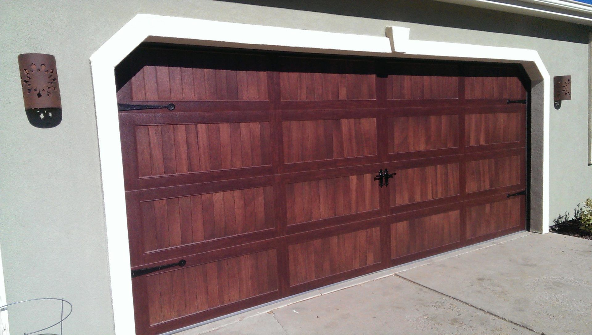 accent garage door
