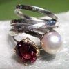 anello con pietre preziose