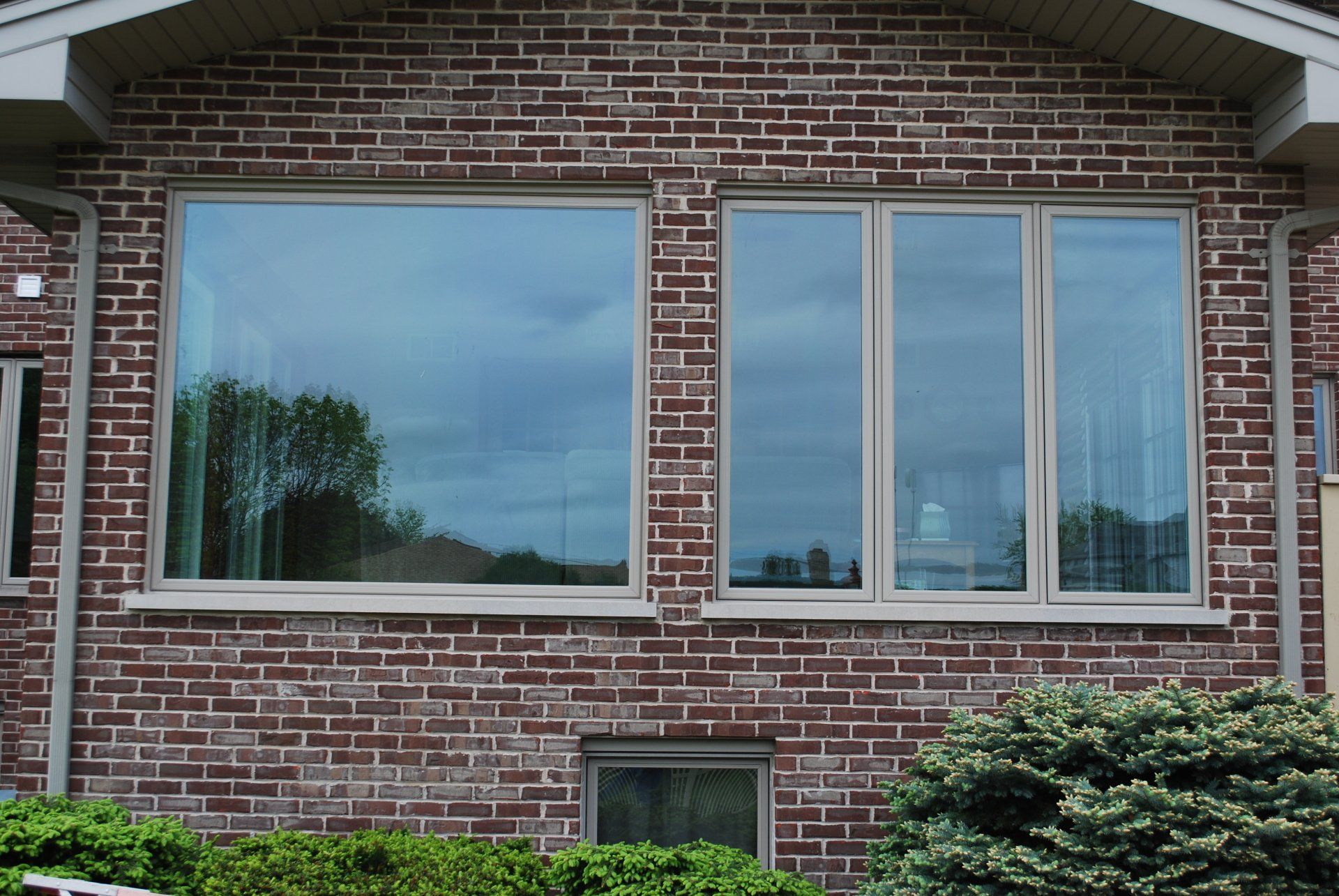 Vanguard Windows — Oak Forest, IL — Window & Door Super Store