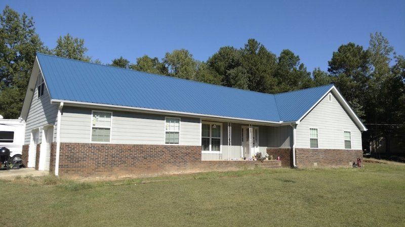 29 gauge Tuff Rib panels in Gallery Blue