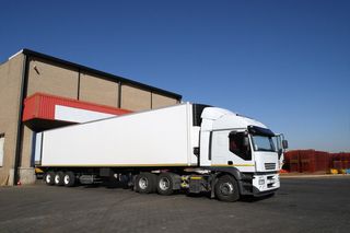 Property renovation materiel truck