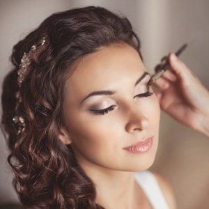 eye make-up for the new bride-to-be
