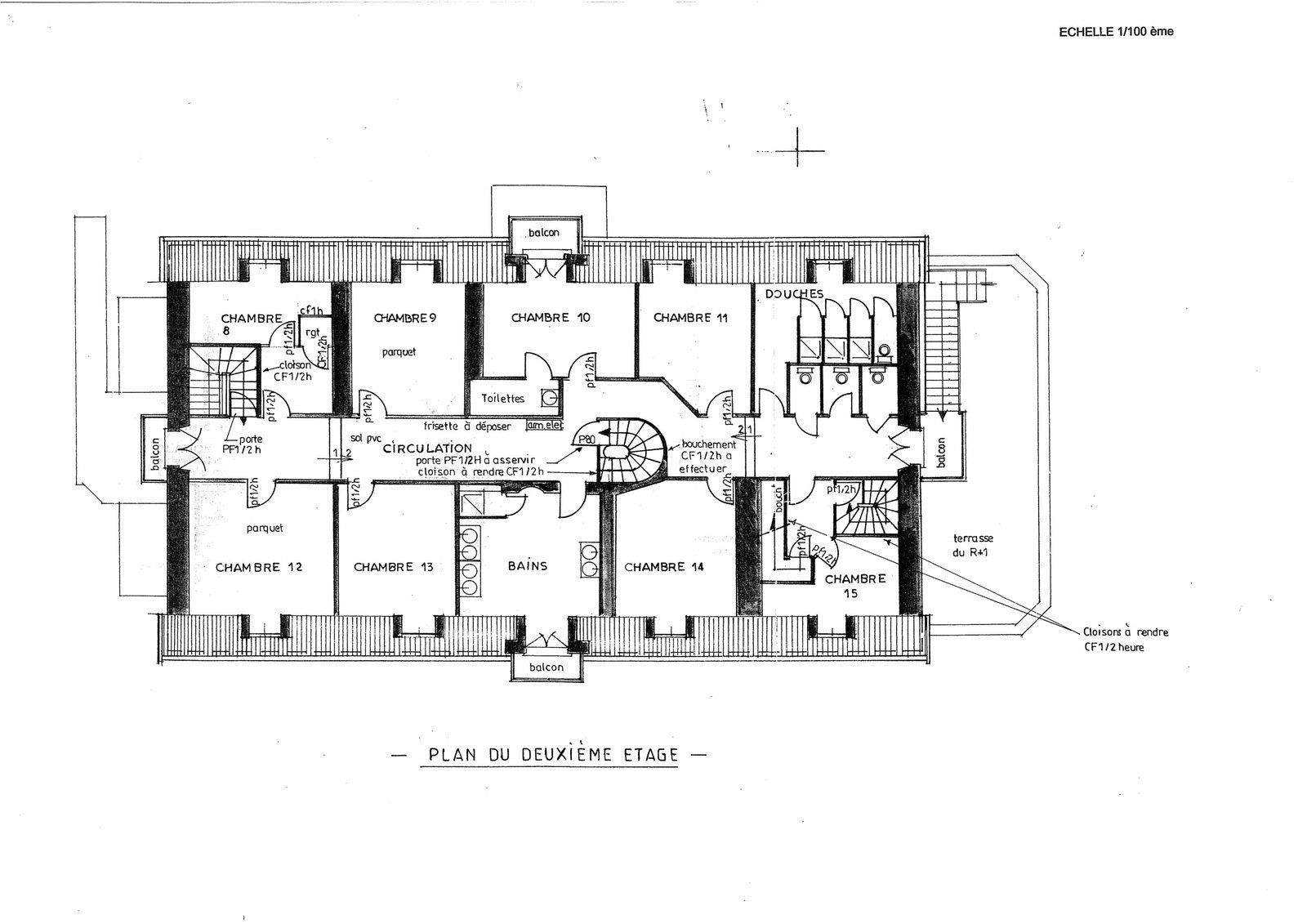 Een zwart-wit plattegrond van een huis.