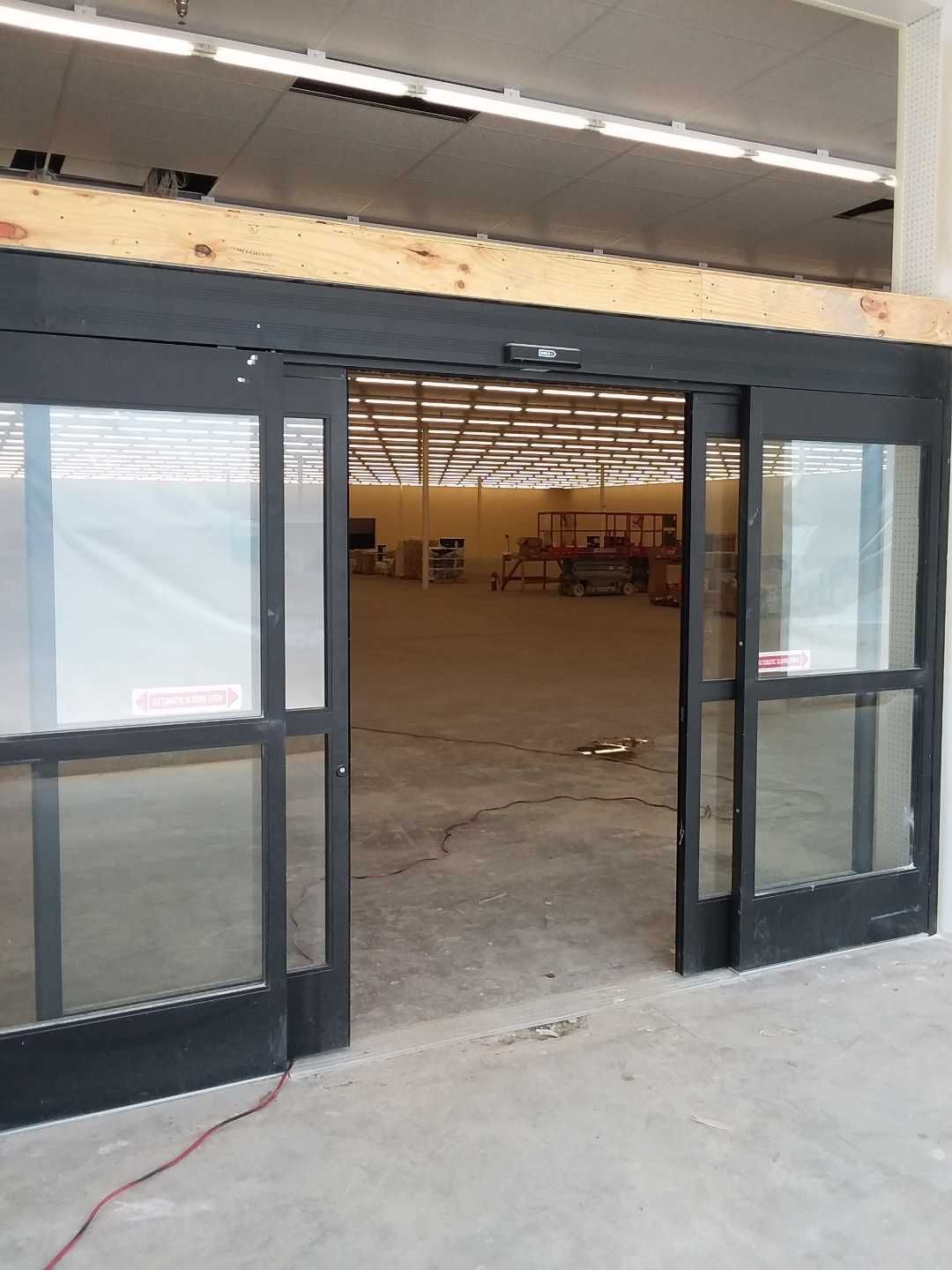 Automatic Glass Door — Nashville, TN — Door Tech of Nashville, Inc Automatic Glass Door — Nashville, TN — Door Tech of Nashville, Inc