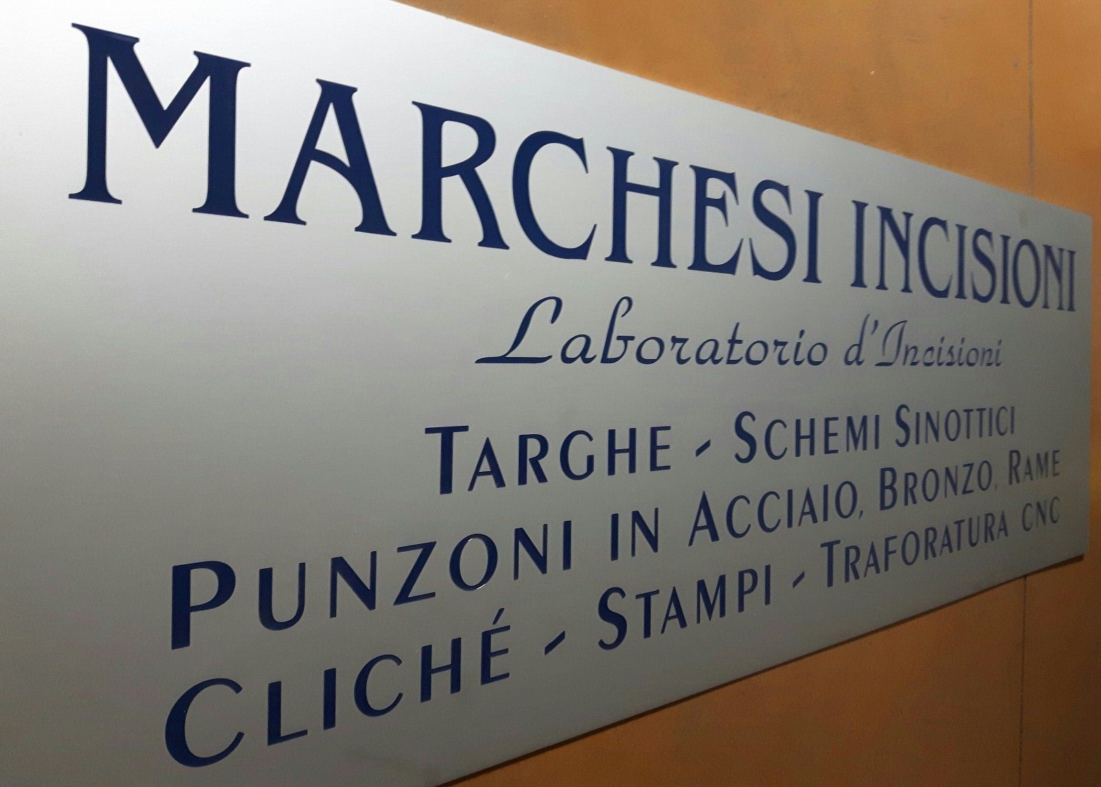 targa di un laboratorio di incisioni