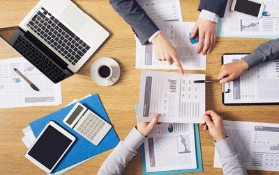 accountants working