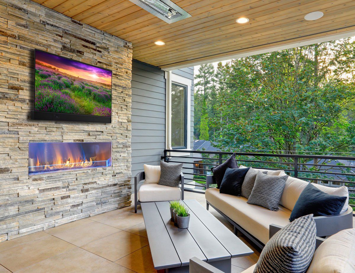 Evolved Habitat - Outdoor TV Installation