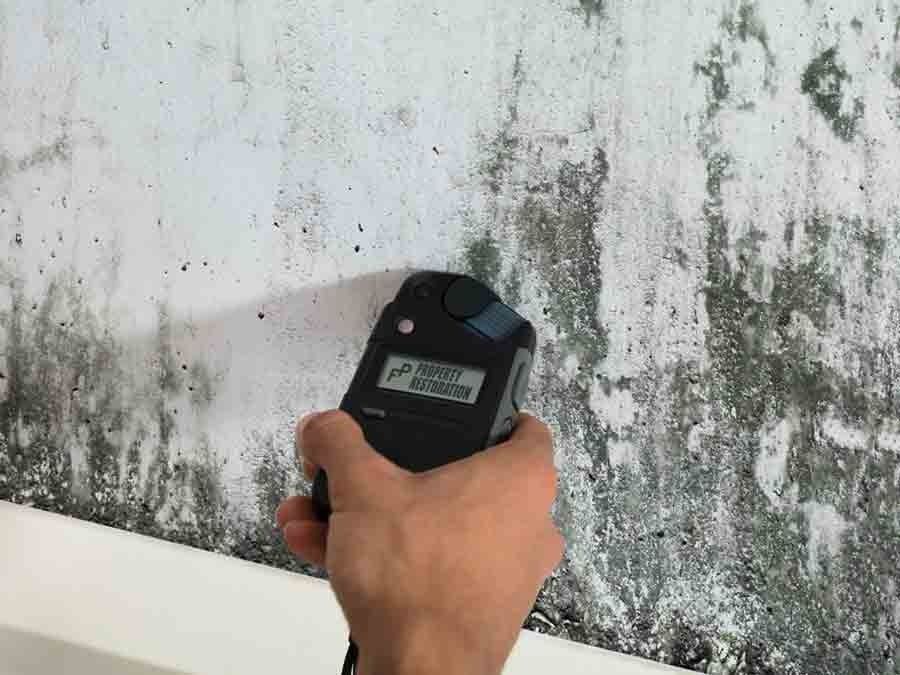 ECG uses a meter to conduct moisture test
