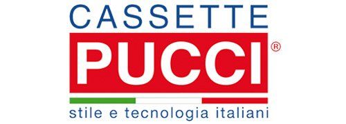 Logo dell'azienda Cassette Pucci con testo rosso e bianco, rettangolo rosso e barra verde e bianca in basso.