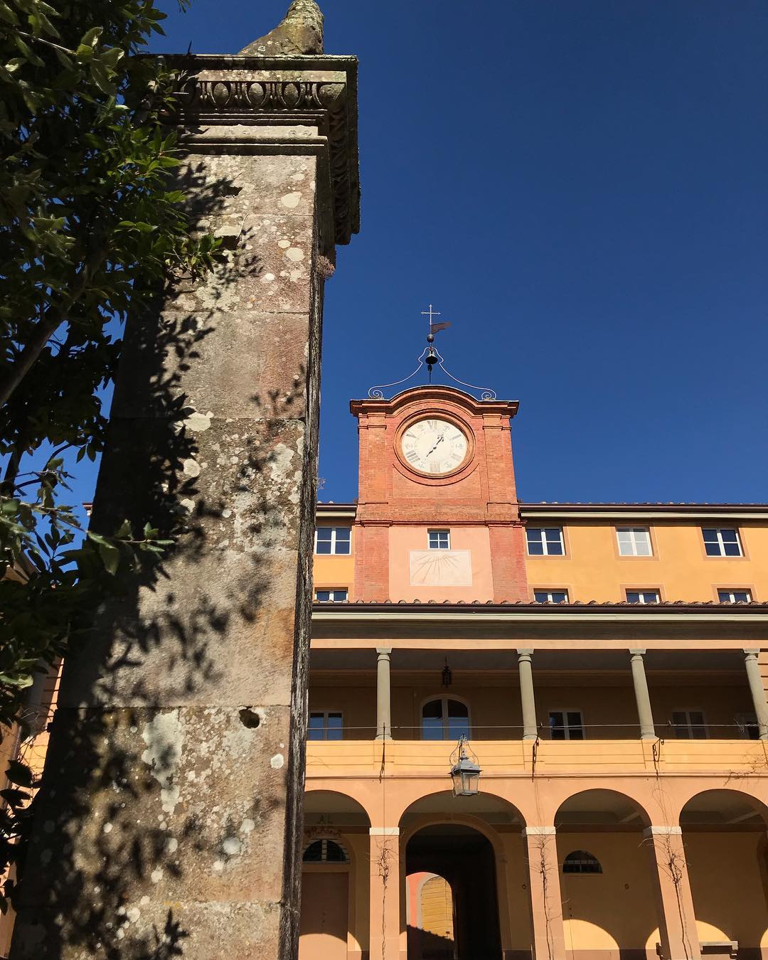 imbiancatura esterna palazzo comunale