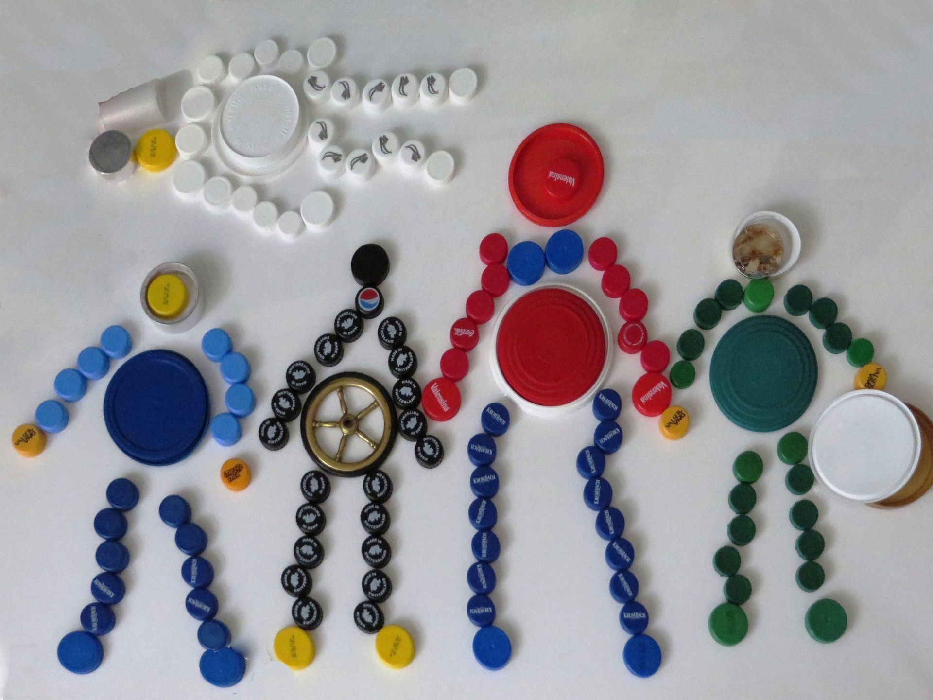 Abfallkunst Recyclingkunst Upcycling , aus alt mach neu, Kreative Wiederverwendung, Spielerei und Kreativität