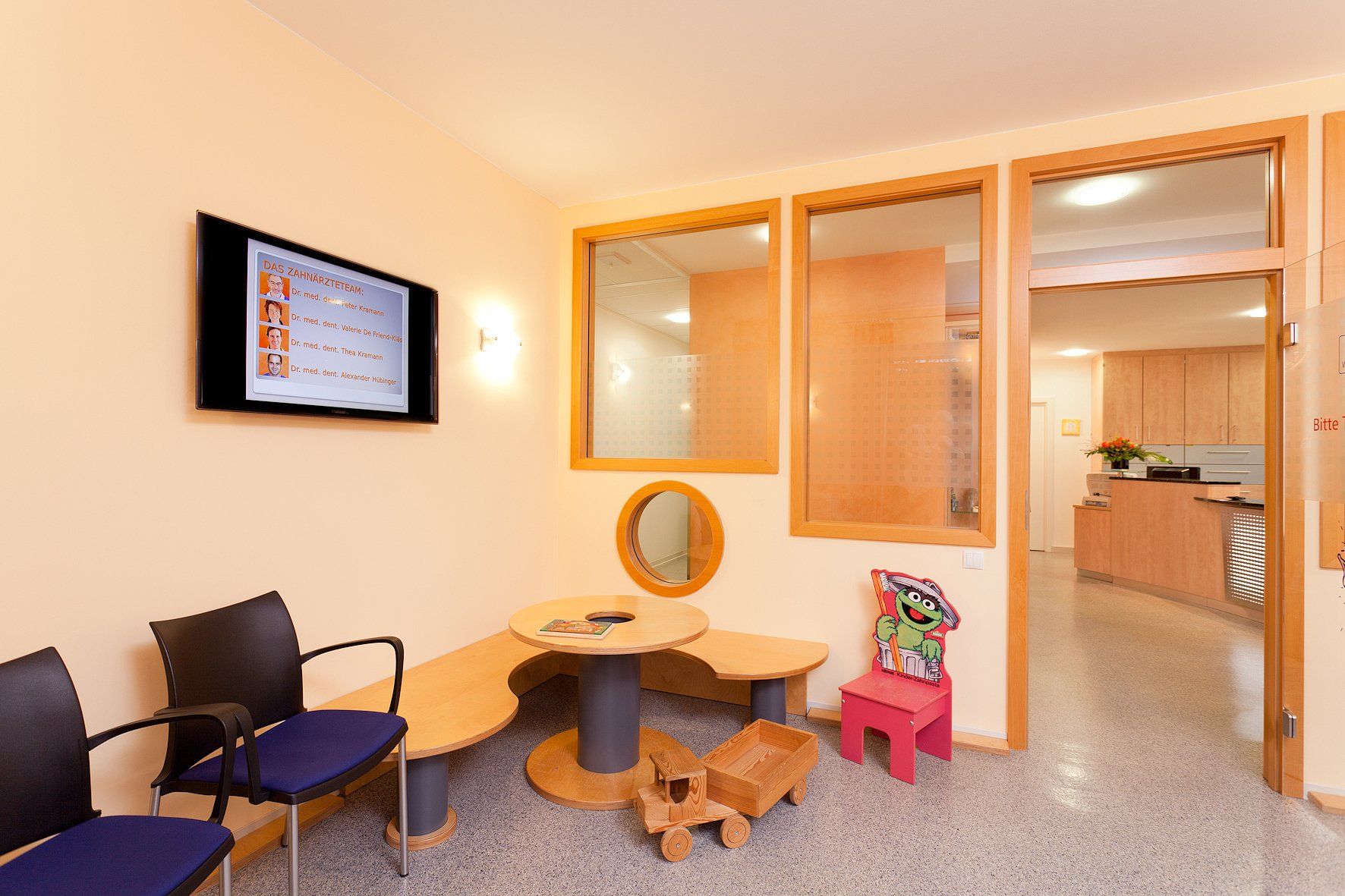 Wartezimmer Zahnarztpraxis Höhr-Grenzhausen