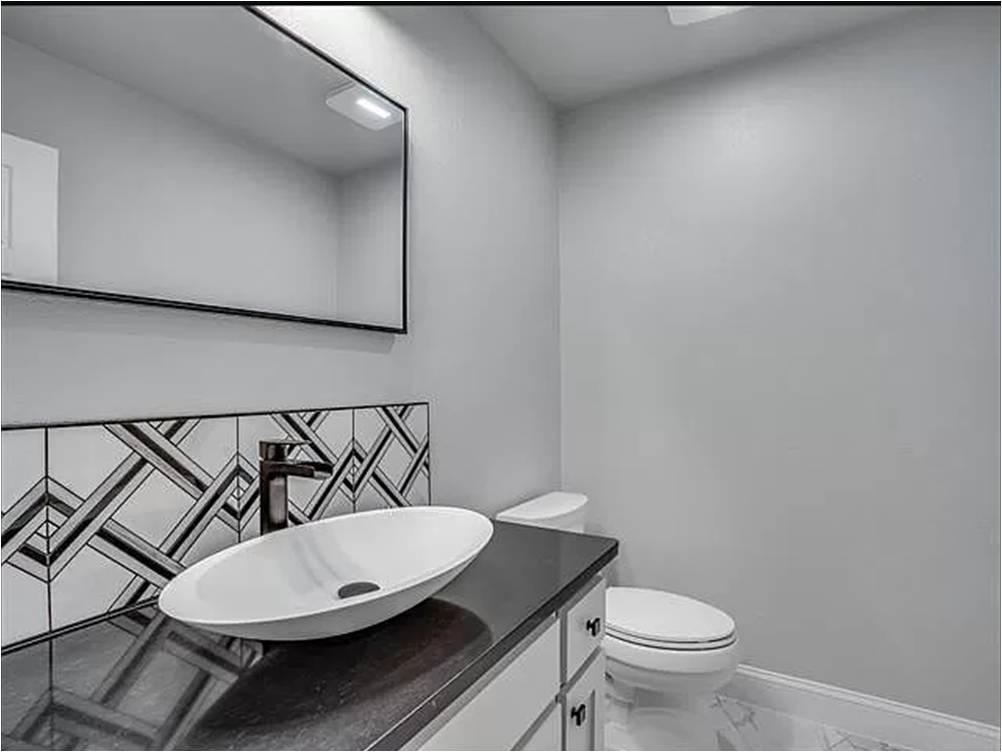Guest Bathroom After Work