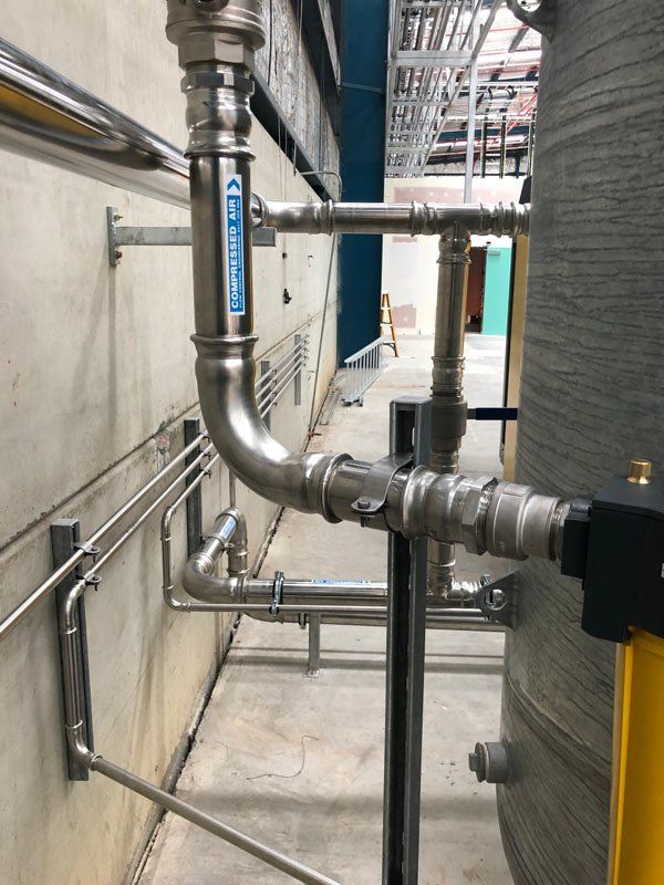 FCE_Kaiser-compressor-install_stainless-pipework_6.jpg