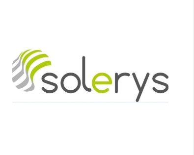 Le logo solerys est vert et gris sur fond blanc.