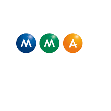 Un logo pour le MMA est affiché sur un fond blanc