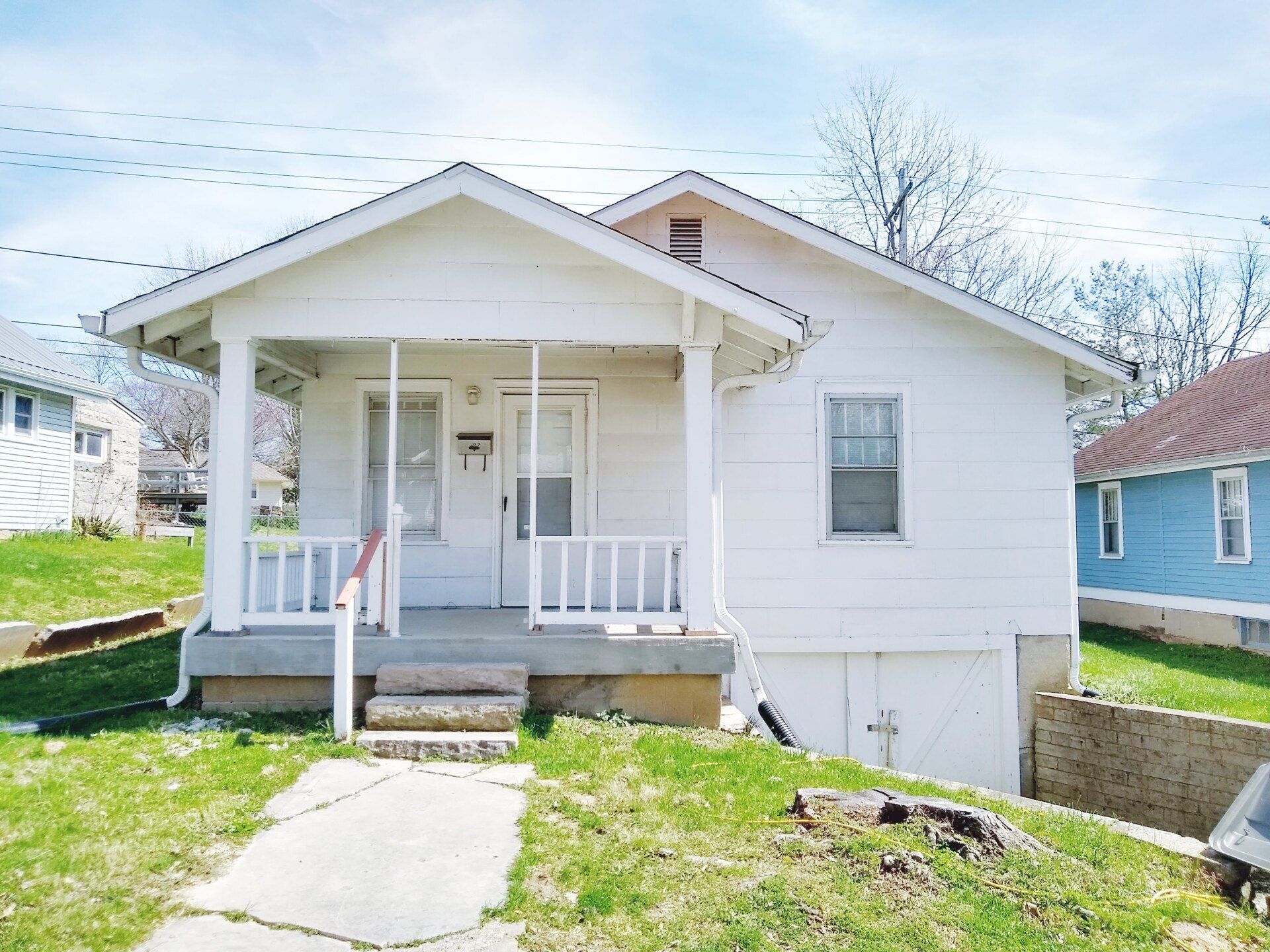 207 S Clark - exterior