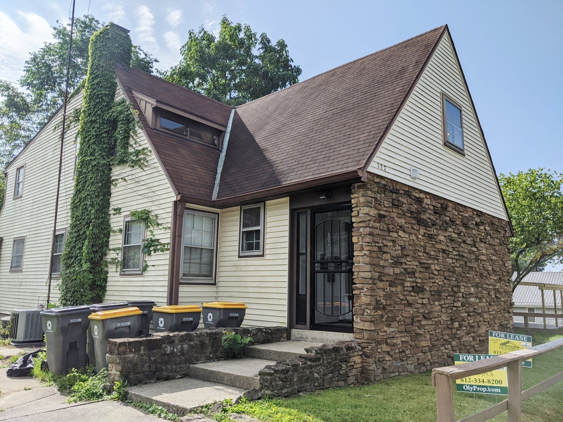 Clark Triplex - Exterior