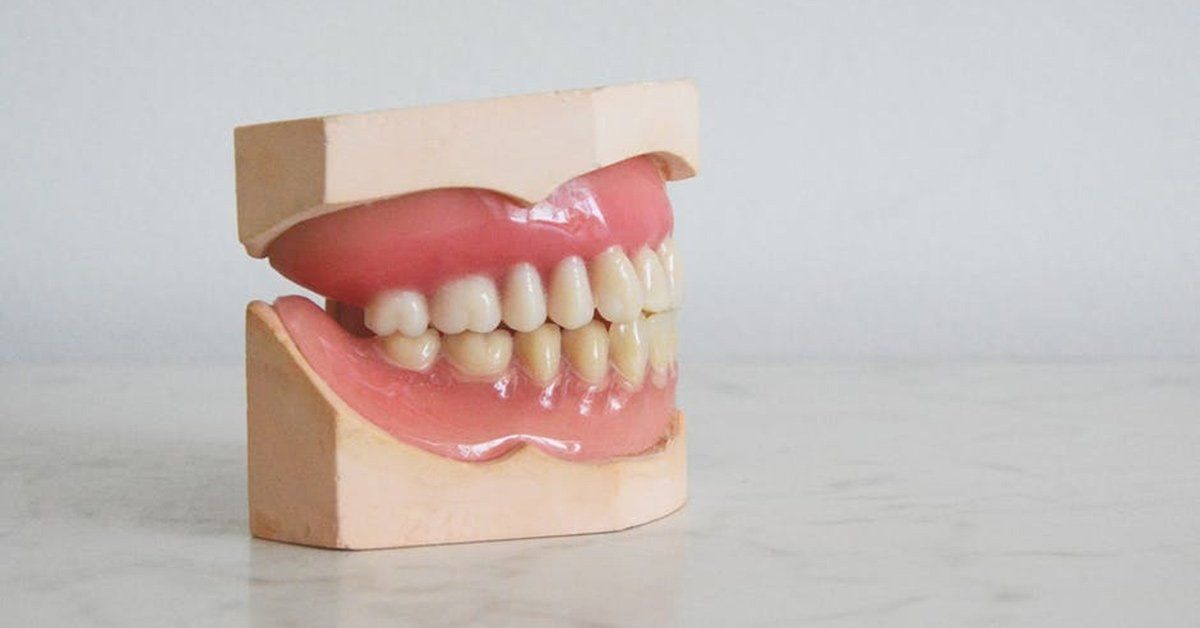 complete dentures