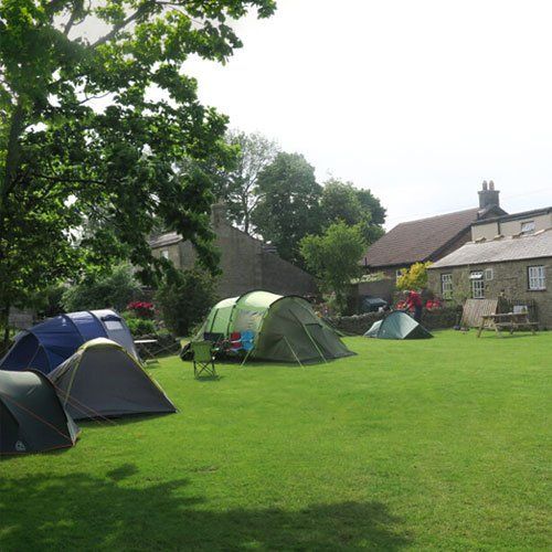 CAMPING