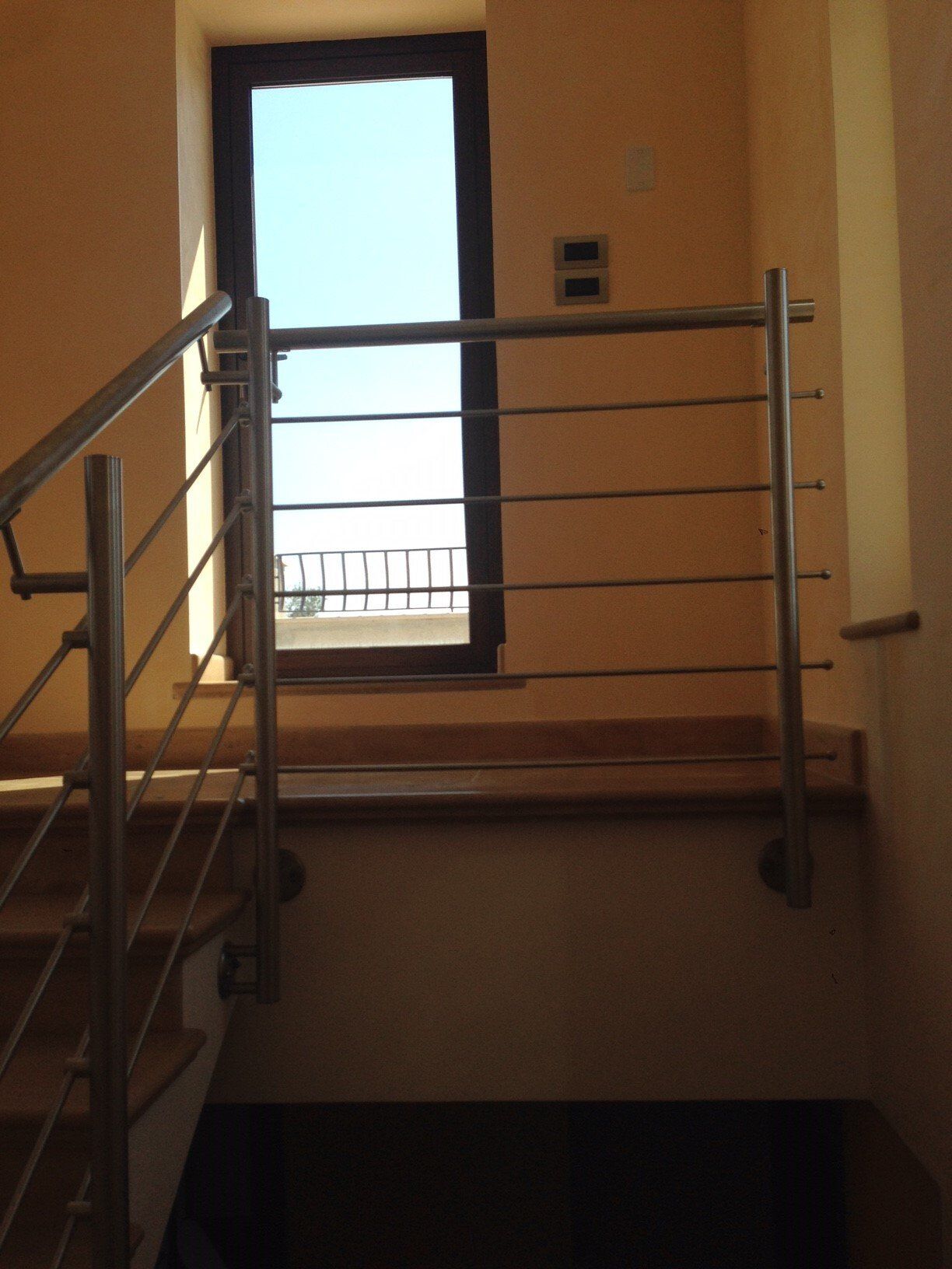ringhiera e parapetto in ferro