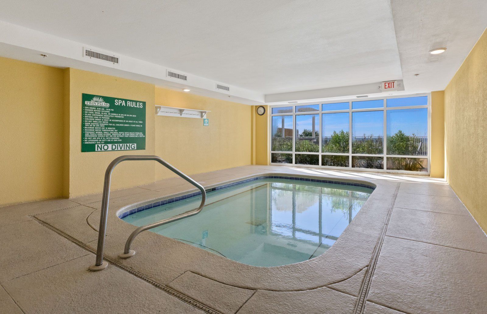Twin Palms Pool