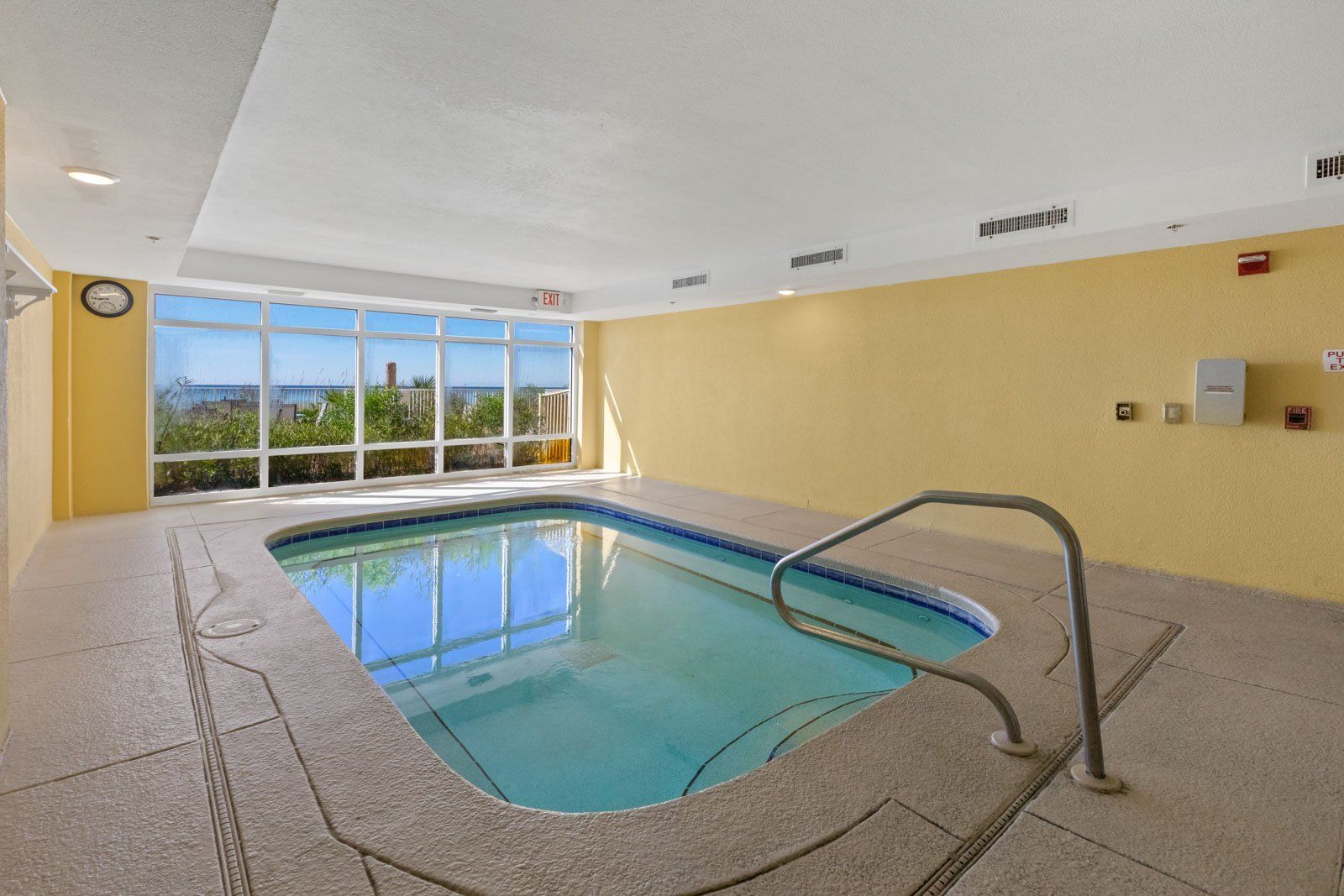 Twin Palms Pool