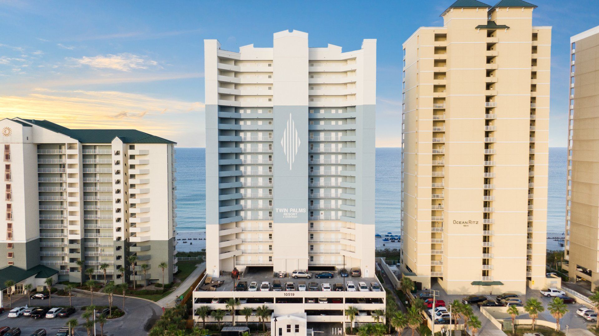 Twin Palms Exterior