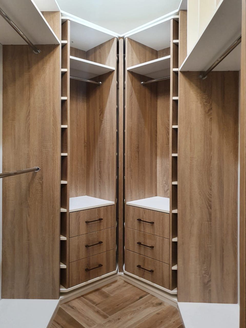 Lazy Lee Rotating Closet System