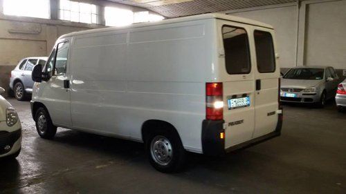 Furgone per trasporto merce o passeggeri