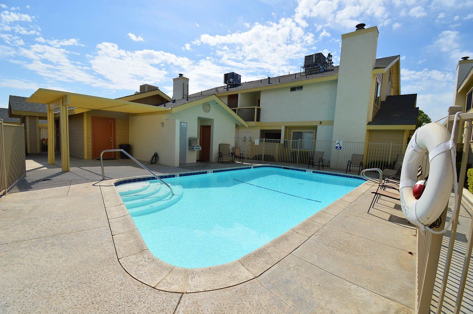 panorama pines