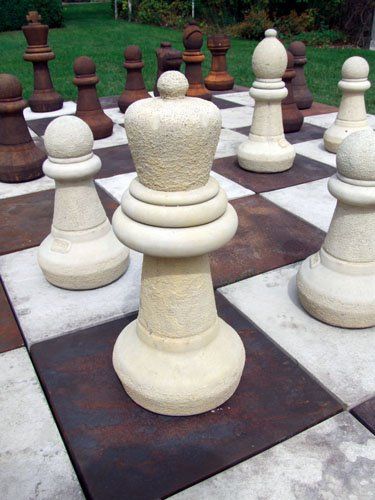 stone garden statue queen sandstone chess