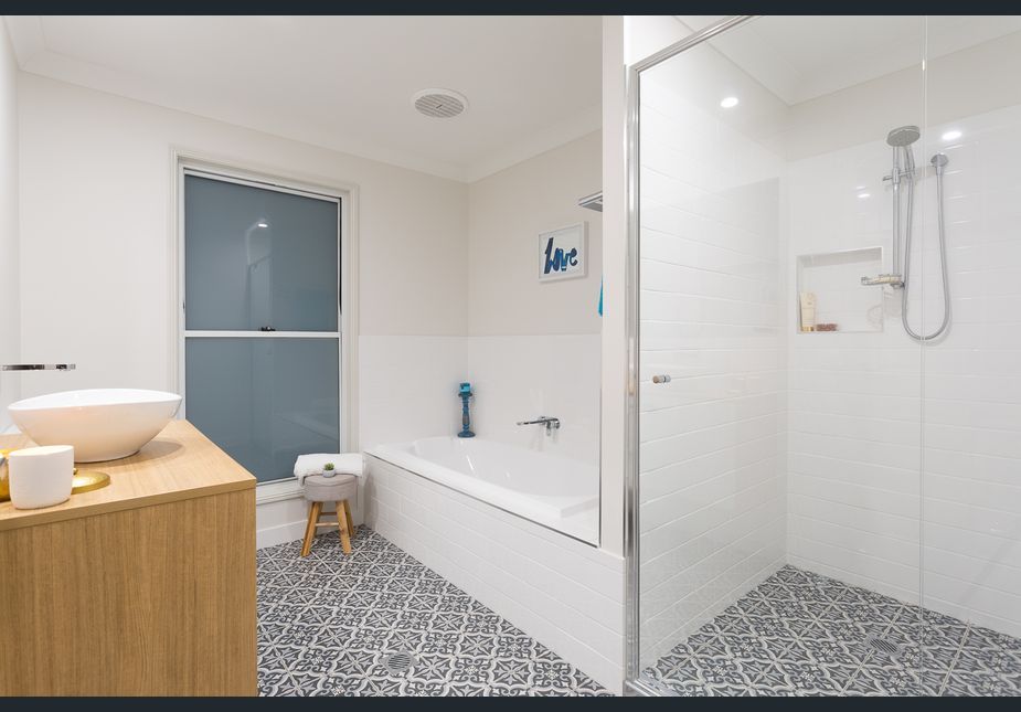 bathroom tub