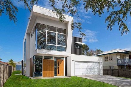 13 Lionheart Cres, Newport Contemporary Home