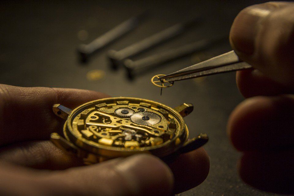 riparazione di orologi