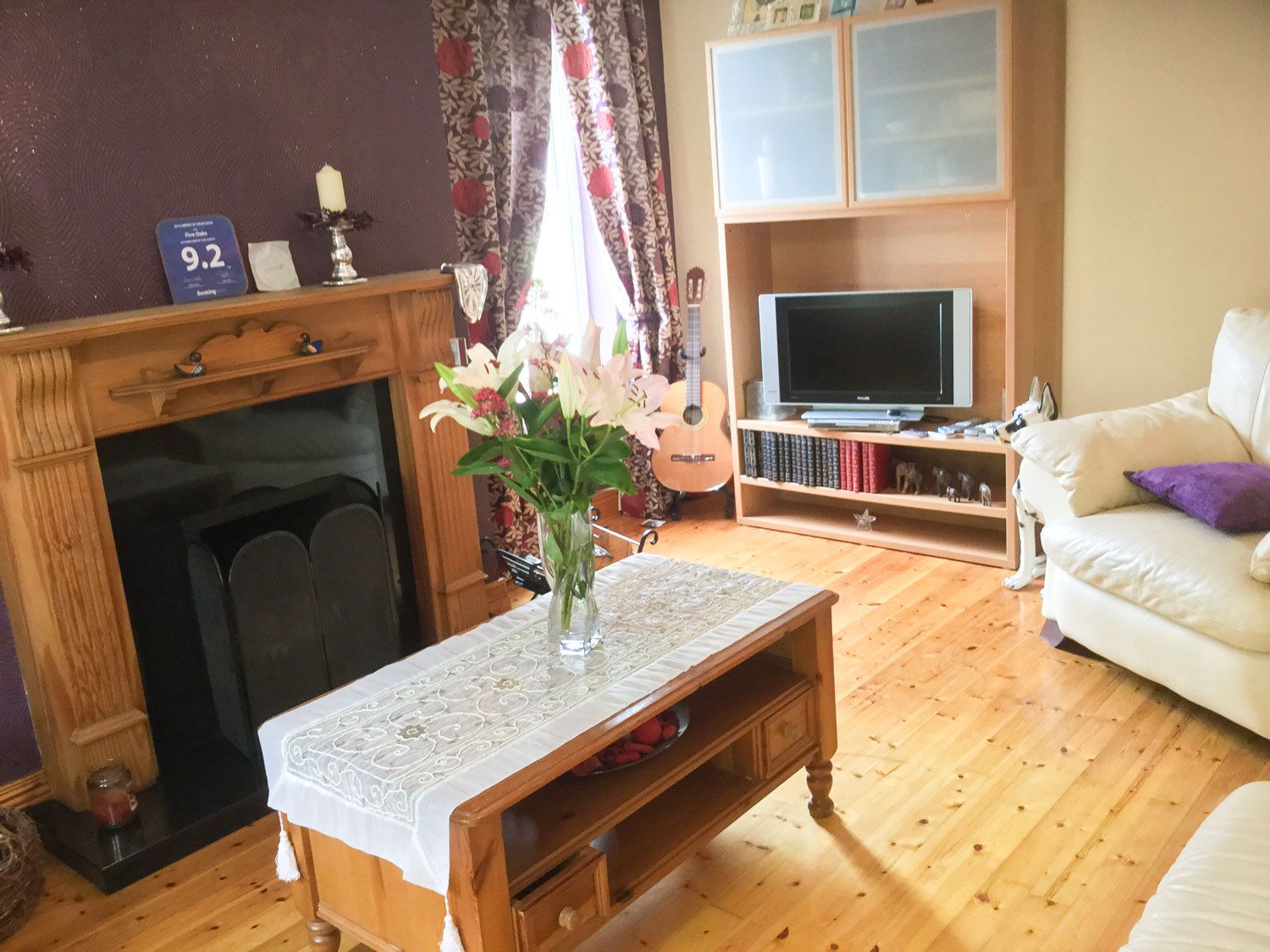 Five Oaks B&B living