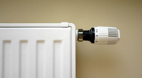 Radiator temperature valve