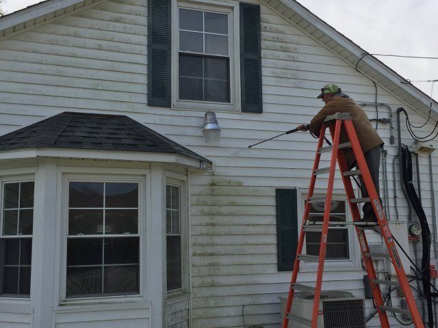 Siding Washing in Scott, LA - Bonin’s Lawn Service