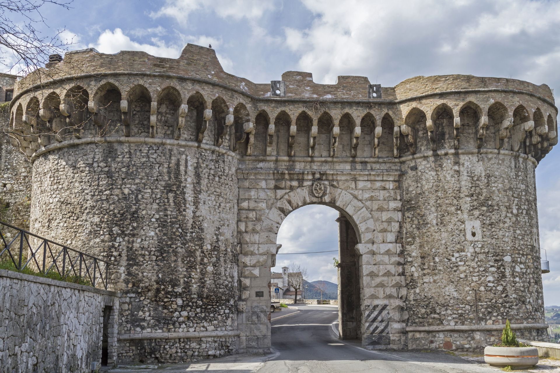 Ingresso mura città di Narni