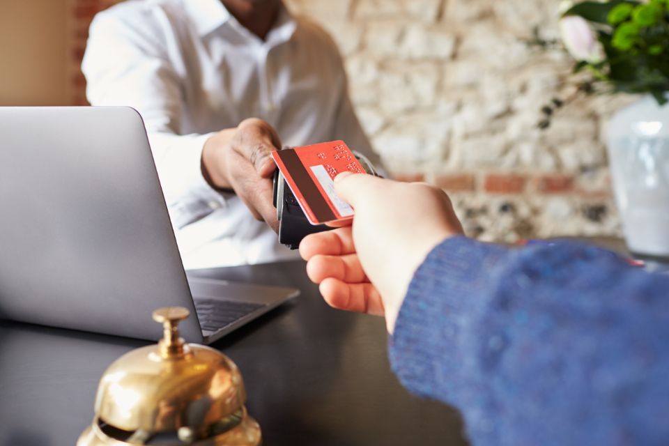 Pagamento camera con carta di credito