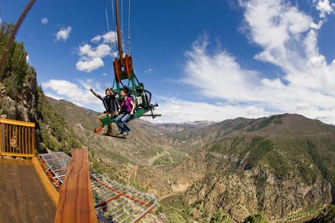 People Having Fun in the Air - Friendly Hotel in Glenwood Springs, CO People Having Fun in the Air - Friendly Hotel in Glenwood Springs, CO