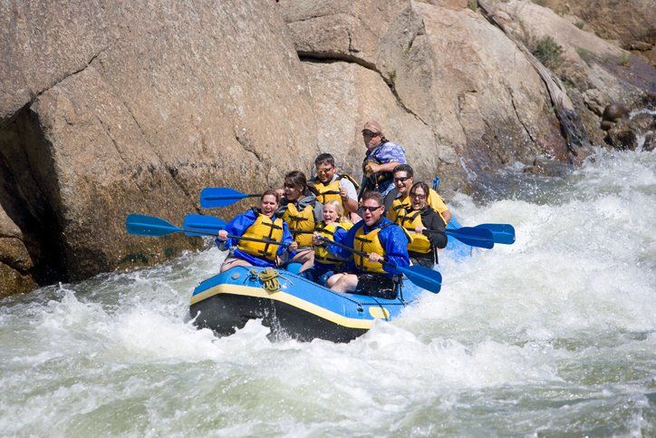 Rafting - Friendly Hotel in Glenwood Springs, CO Rafting - Friendly Hotel in Glenwood Springs, CO